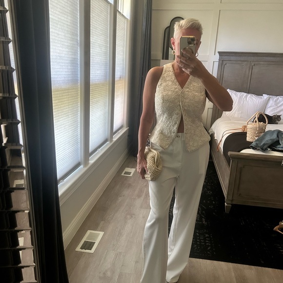 Meet your Posher - Picture 3 of 16